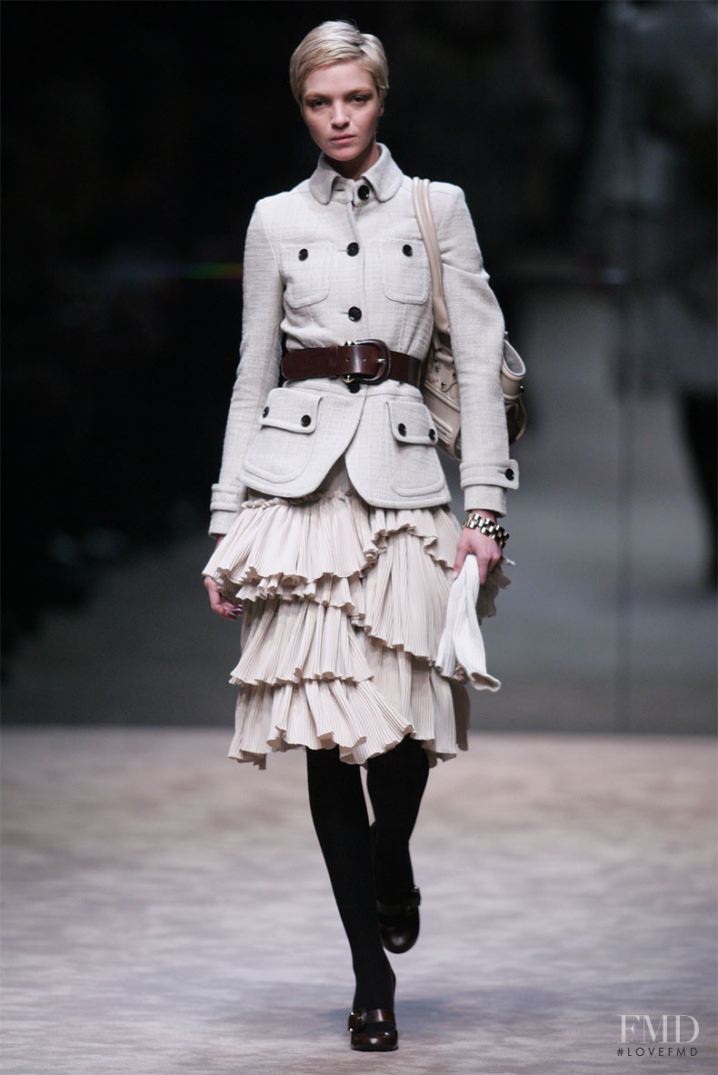 Mariacarla Boscono featured in  the Burberry Prorsum fashion show for Autumn/Winter 2006