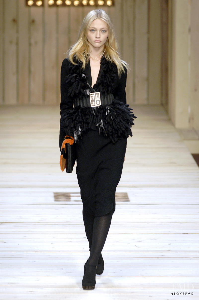 Sasha Pivovarova featured in  the Fendi fashion show for Autumn/Winter 2007