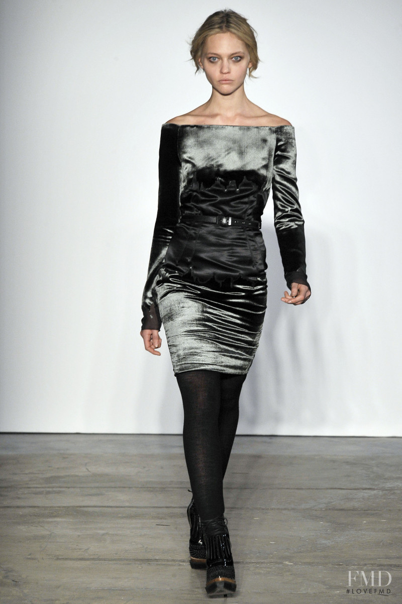 Sasha Pivovarova featured in  the Proenza Schouler fashion show for Autumn/Winter 2009