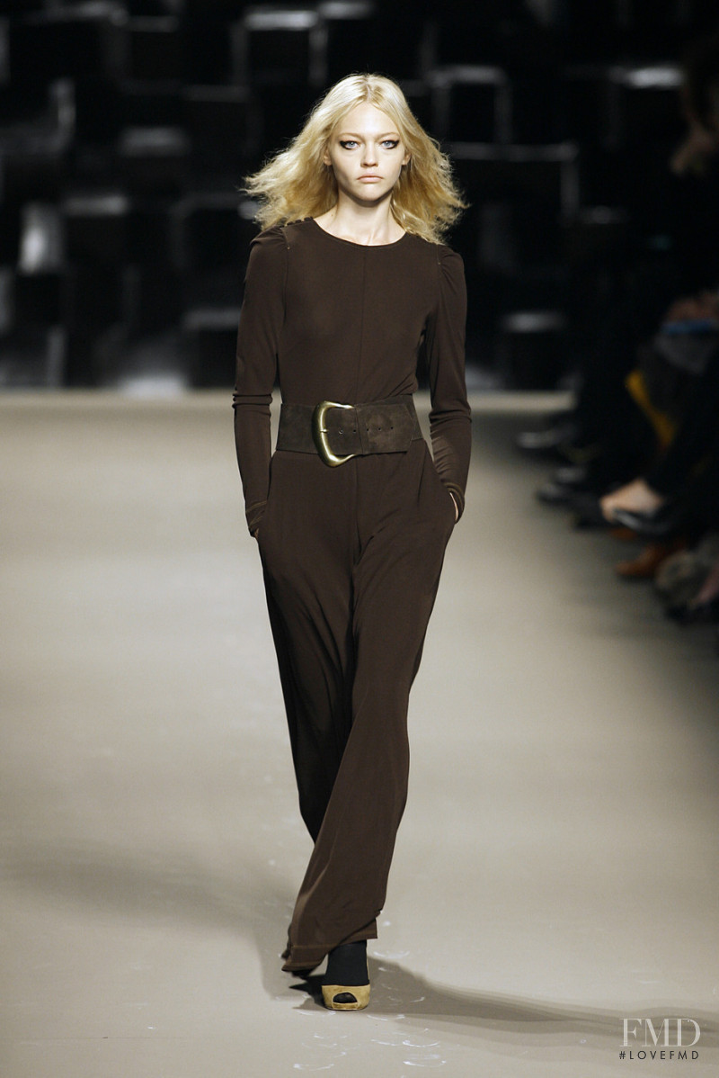 Sasha Pivovarova featured in  the Sportmax fashion show for Autumn/Winter 2007
