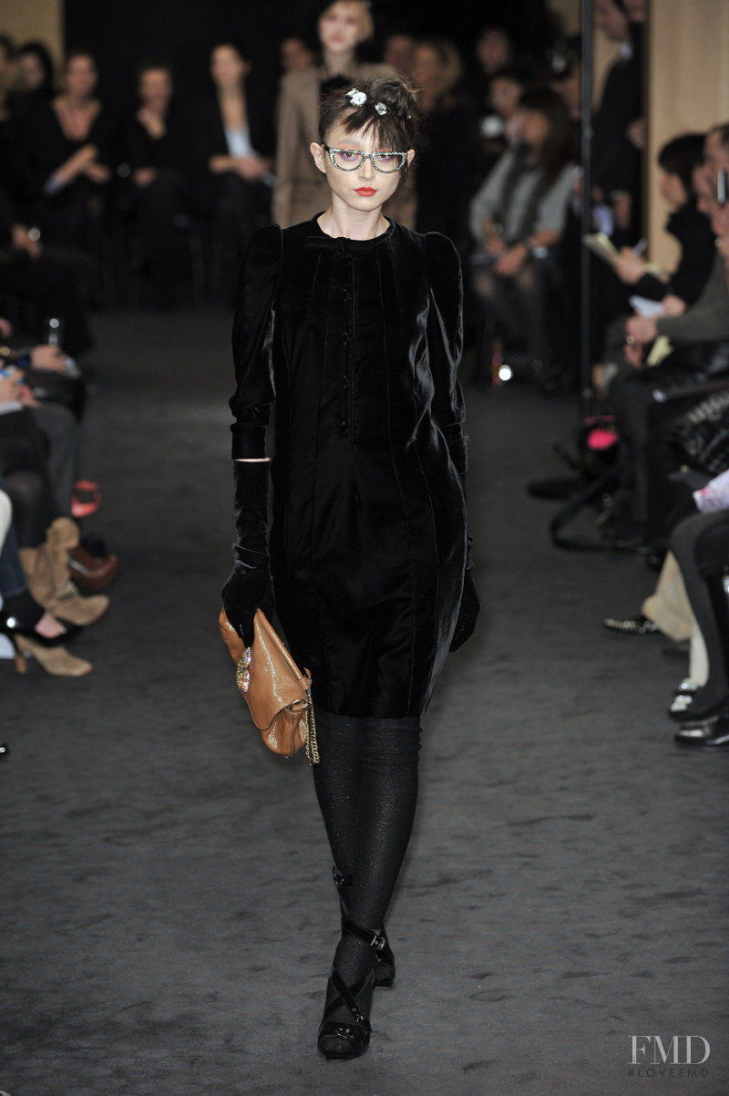 Liu Wen featured in  the Sonia Rykiel fashion show for Autumn/Winter 2009