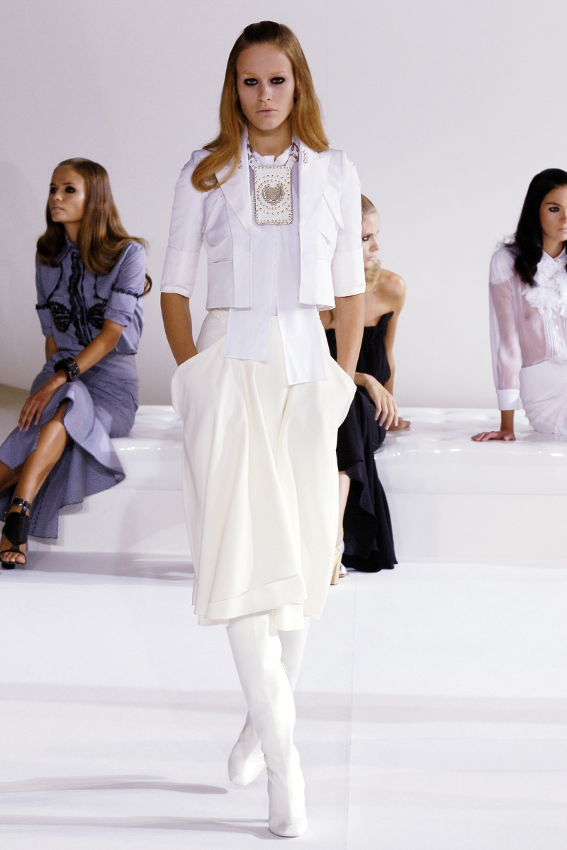 Givenchy fashion show for Spring/Summer 2006