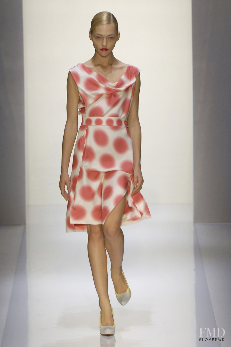 Sasha Pivovarova featured in  the DAKS fashion show for Spring/Summer 2008