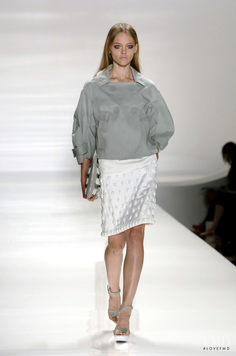 Sasha Pivovarova featured in  the malo fashion show for Spring/Summer 2007