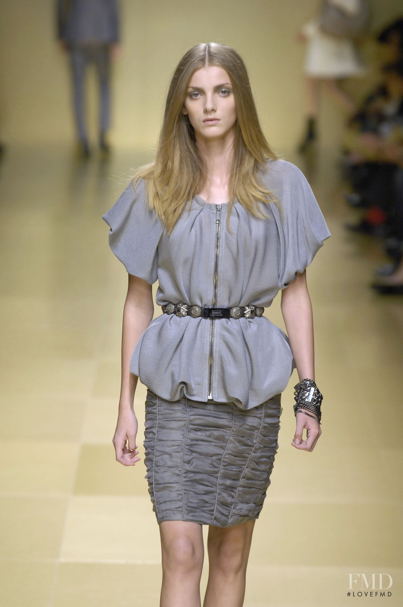 Denisa Dvorakova featured in  the Burberry Prorsum fashion show for Spring/Summer 2008