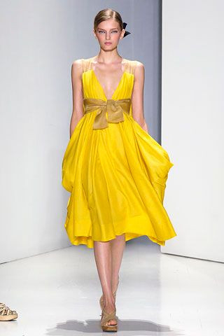 Donna Karan New York fashion show for Spring/Summer 2006