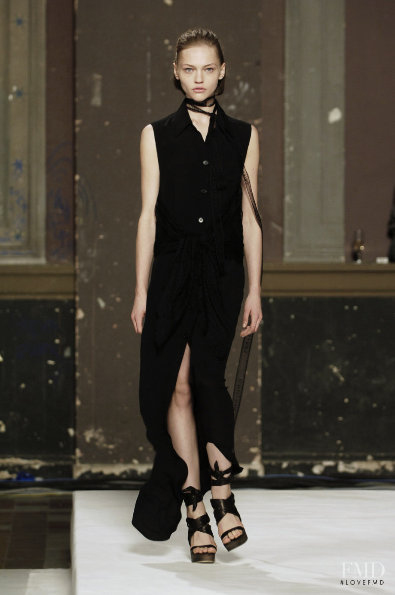 Sasha Pivovarova featured in  the Hermès fashion show for Spring/Summer 2006