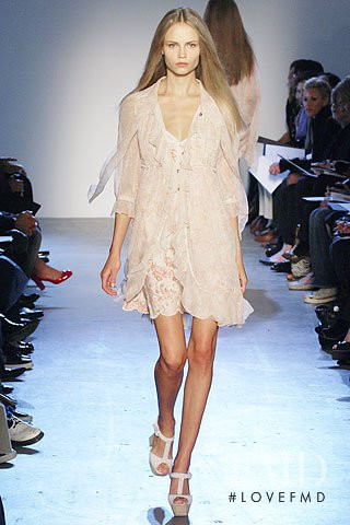 Natasha Poly featured in  the Phi fashion show for Spring/Summer 2007