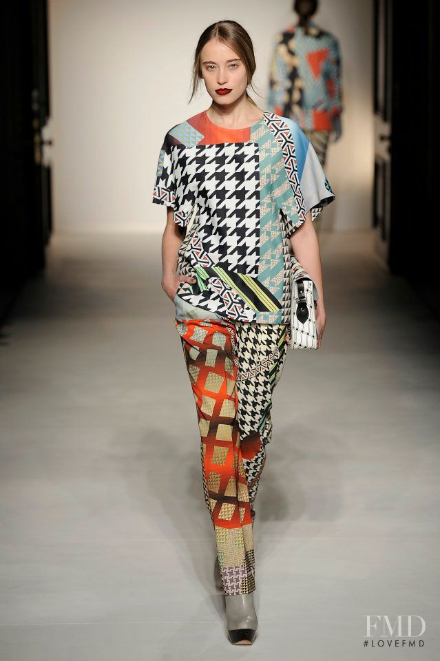 Veroni Leijnse featured in  the Basso & Brooke fashion show for Autumn/Winter 2012