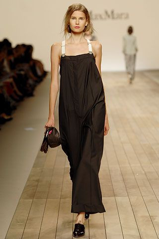 Max Mara fashion show for Spring/Summer 2006