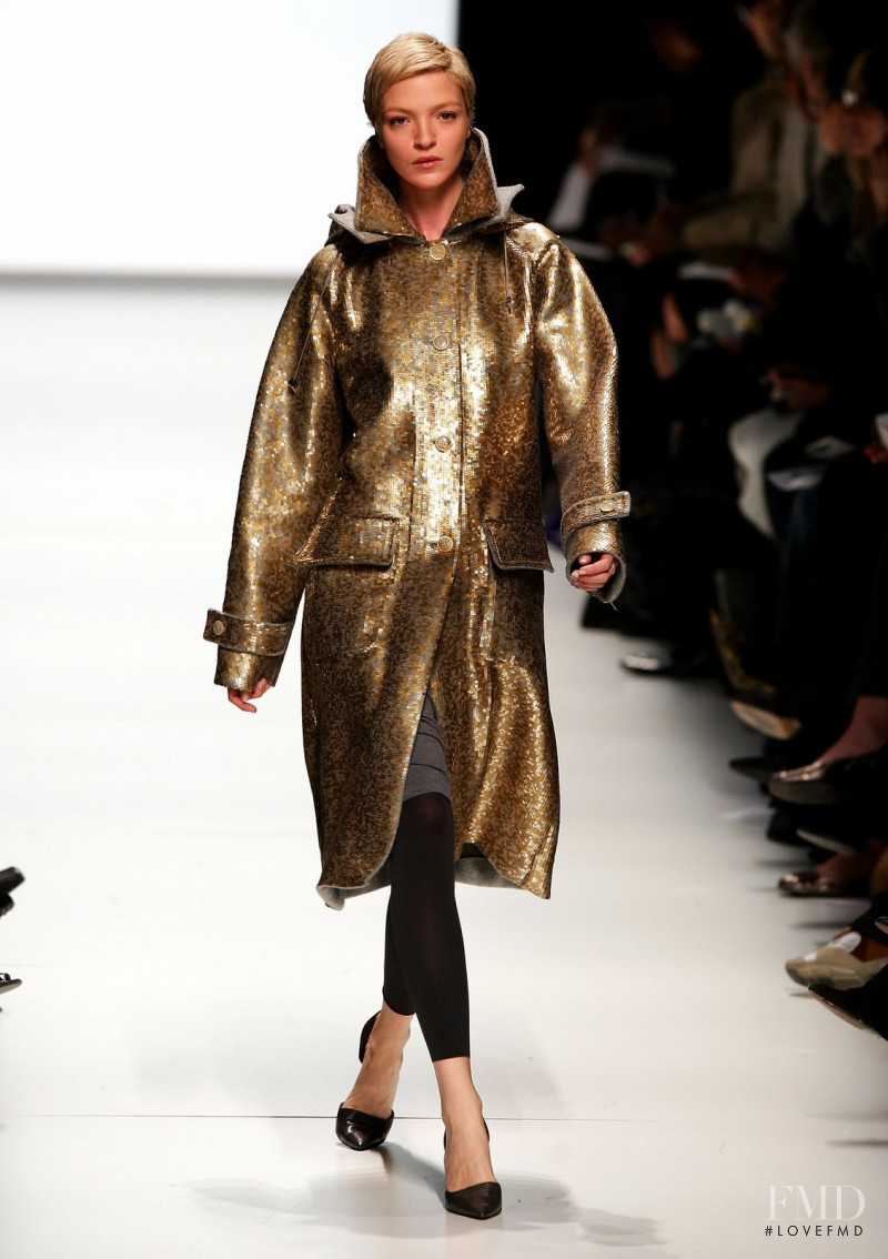 Mariacarla Boscono featured in  the Max Mara fashion show for Autumn/Winter 2006