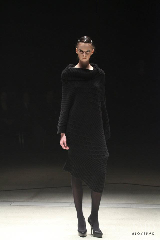 Yasutoshi Ezumi fashion show for Autumn/Winter 2012