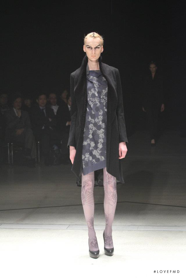 Yasutoshi Ezumi fashion show for Autumn/Winter 2012