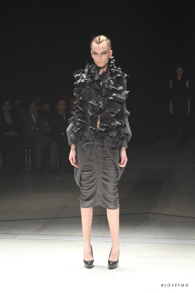 Yasutoshi Ezumi fashion show for Autumn/Winter 2012