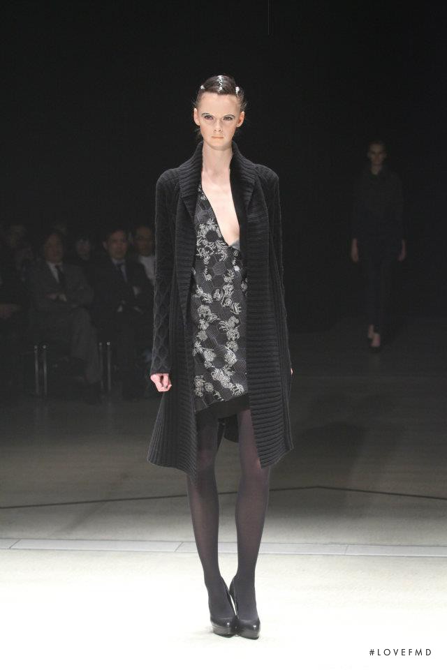 Yasutoshi Ezumi fashion show for Autumn/Winter 2012