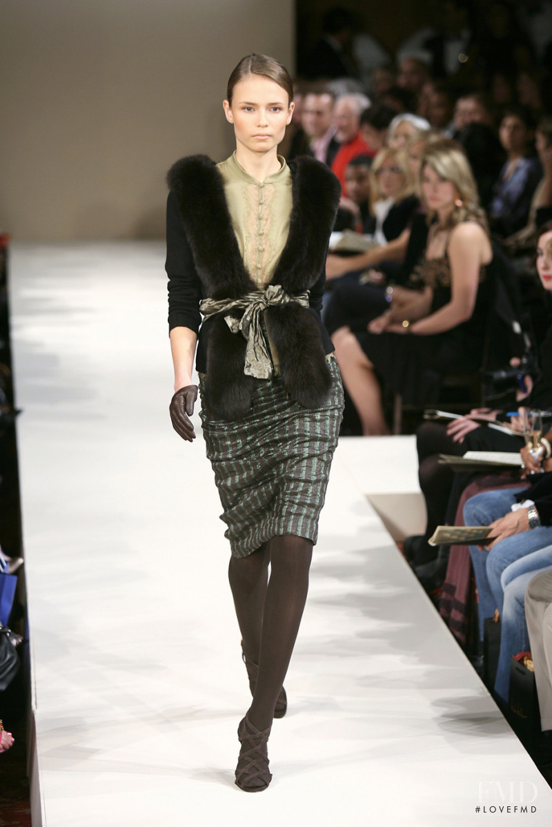Natasha Poly featured in  the Nicole Miller fashion show for Autumn/Winter 2006