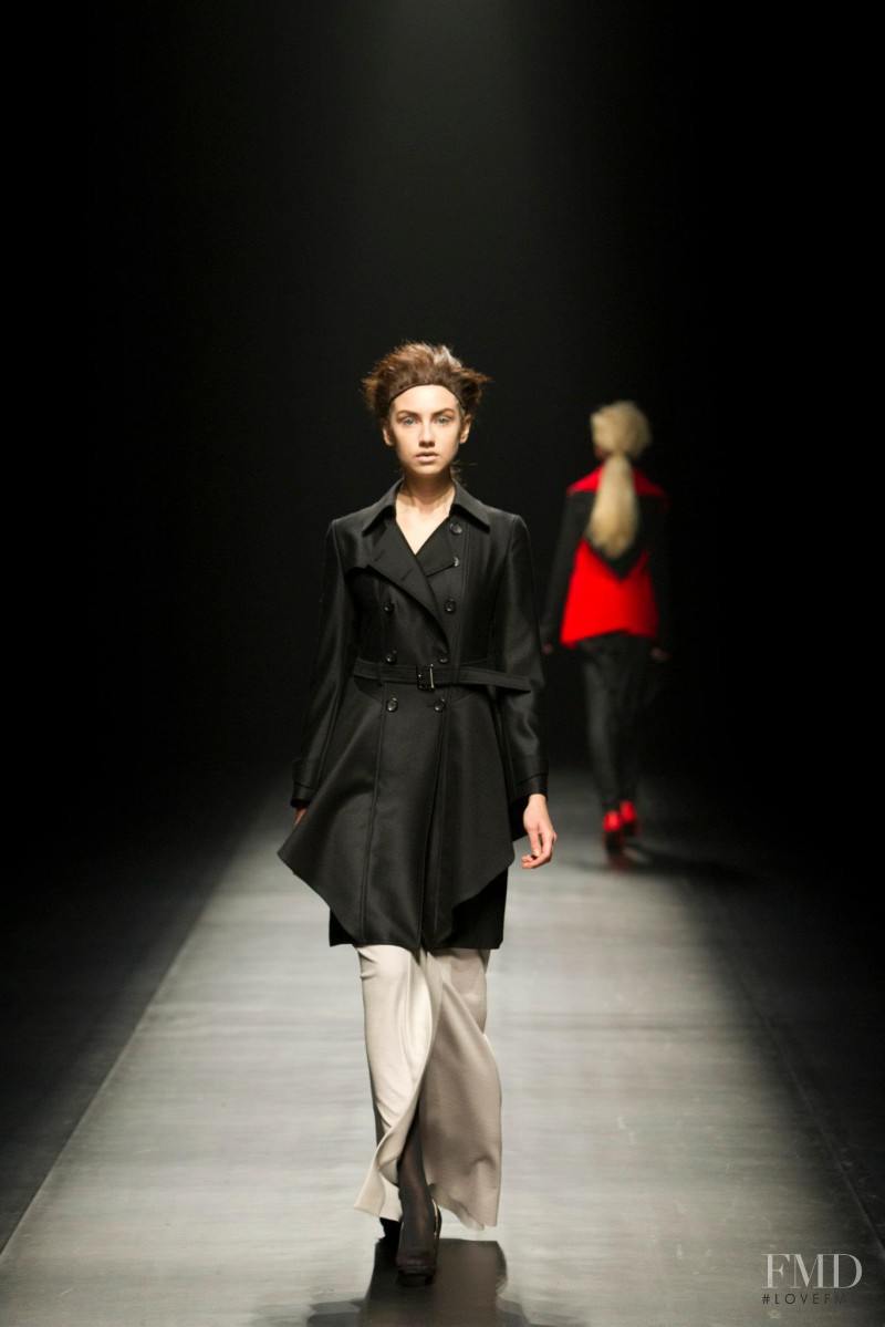 Yasutoshi Ezumi fashion show for Autumn/Winter 2013