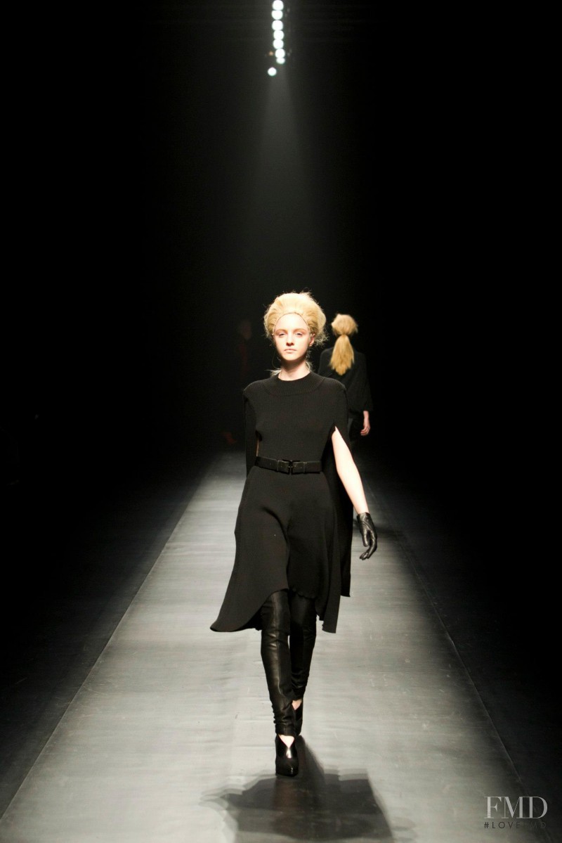 Yasutoshi Ezumi fashion show for Autumn/Winter 2013