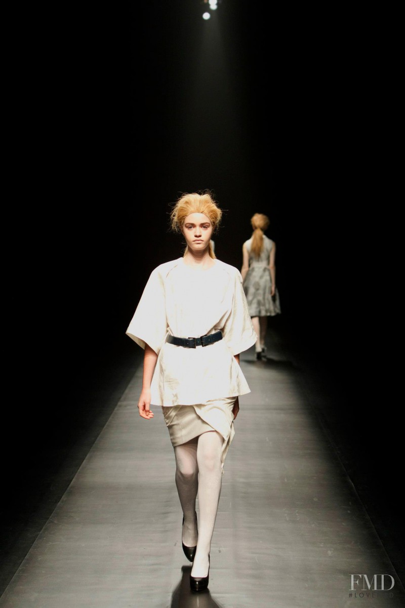 Yasutoshi Ezumi fashion show for Autumn/Winter 2013