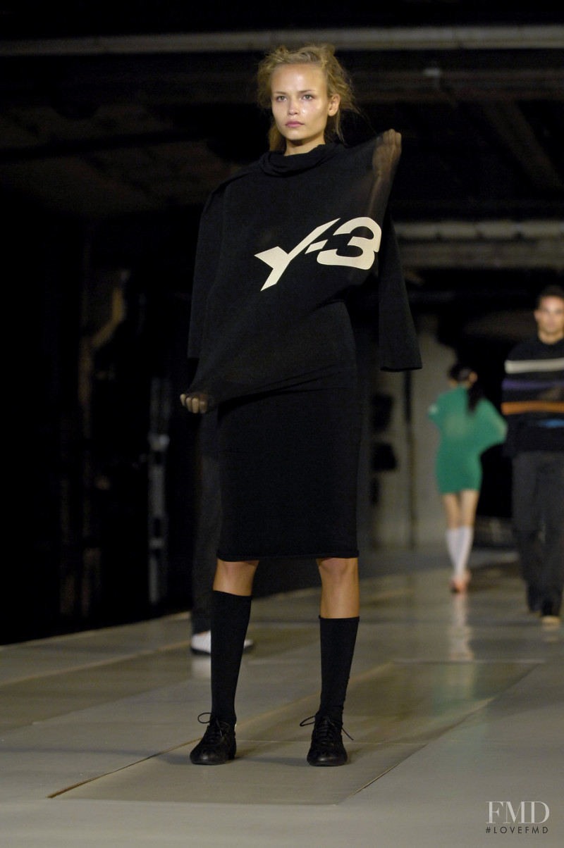 Natasha Poly featured in  the Y-3 fashion show for Spring/Summer 2007