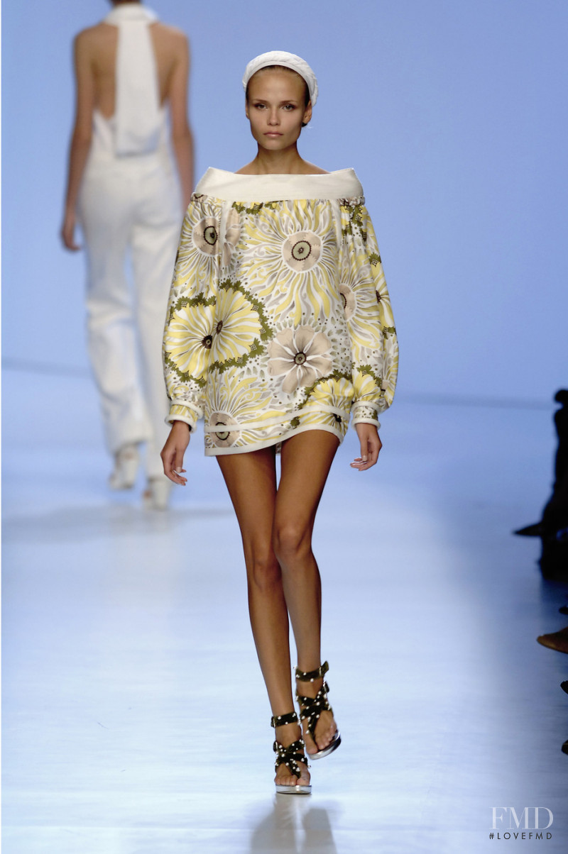 Natasha Poly featured in  the Loewe fashion show for Spring/Summer 2007
