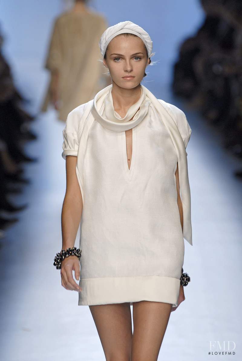 Valentina Zelyaeva featured in  the Loewe fashion show for Spring/Summer 2007