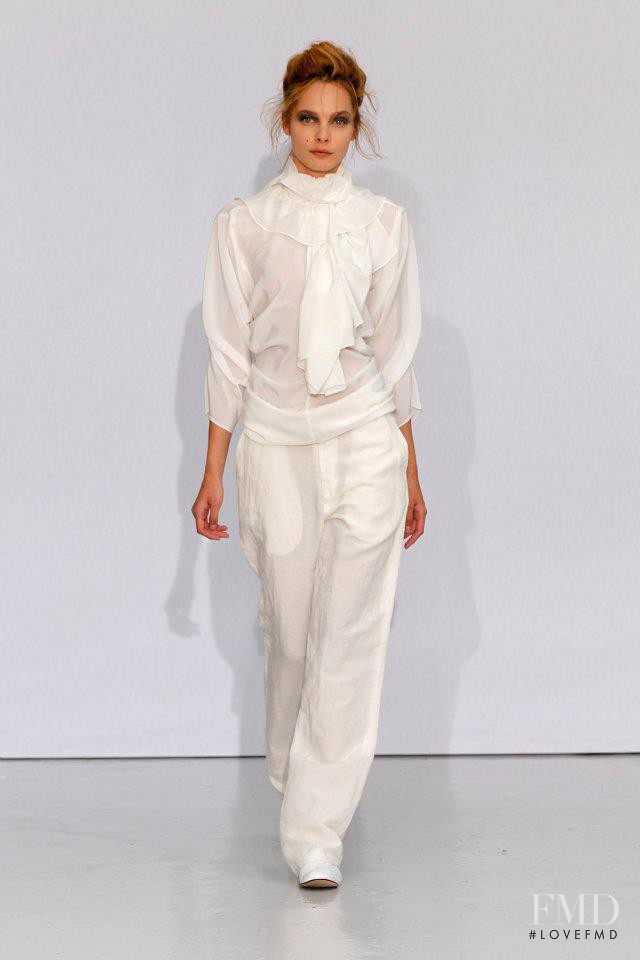 Moon Young Hee fashion show for Spring/Summer 2012