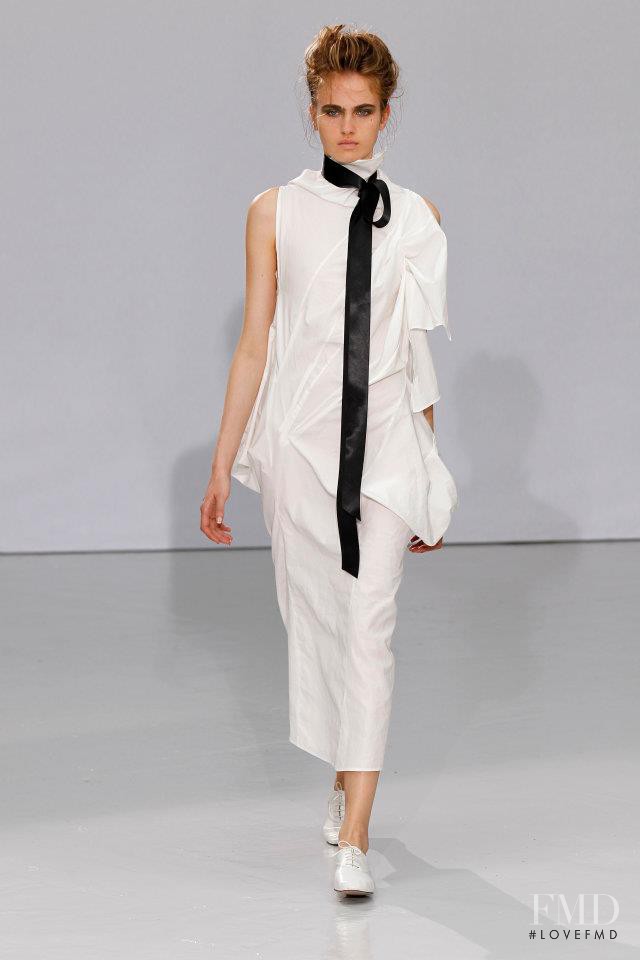 Moon Young Hee fashion show for Spring/Summer 2012