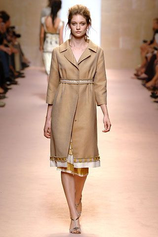 Alberta Ferretti fashion show for Spring/Summer 2006