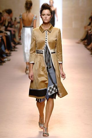 Alberta Ferretti fashion show for Spring/Summer 2006