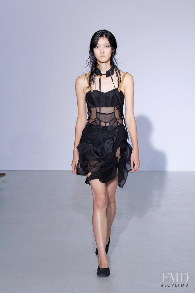 Moon Young Hee fashion show for Spring/Summer 2011