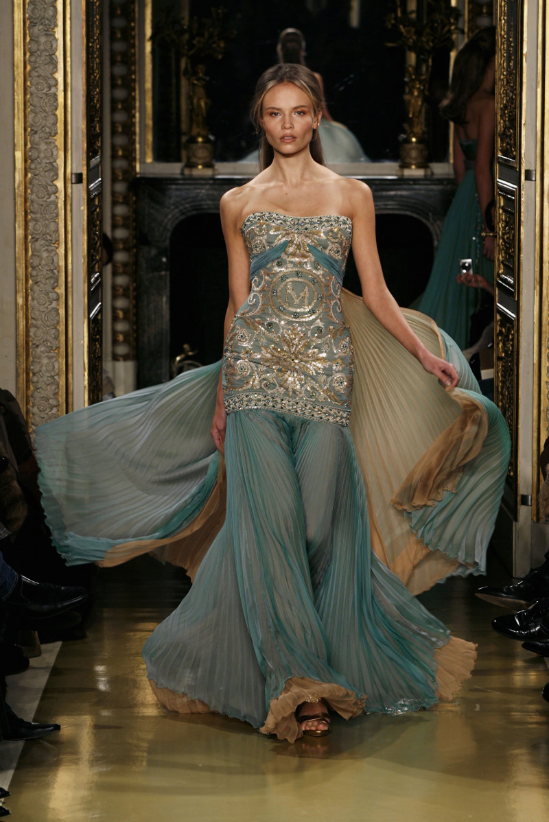 Natasha Poly featured in  the Zuhair Murad fashion show for Spring/Summer 2007