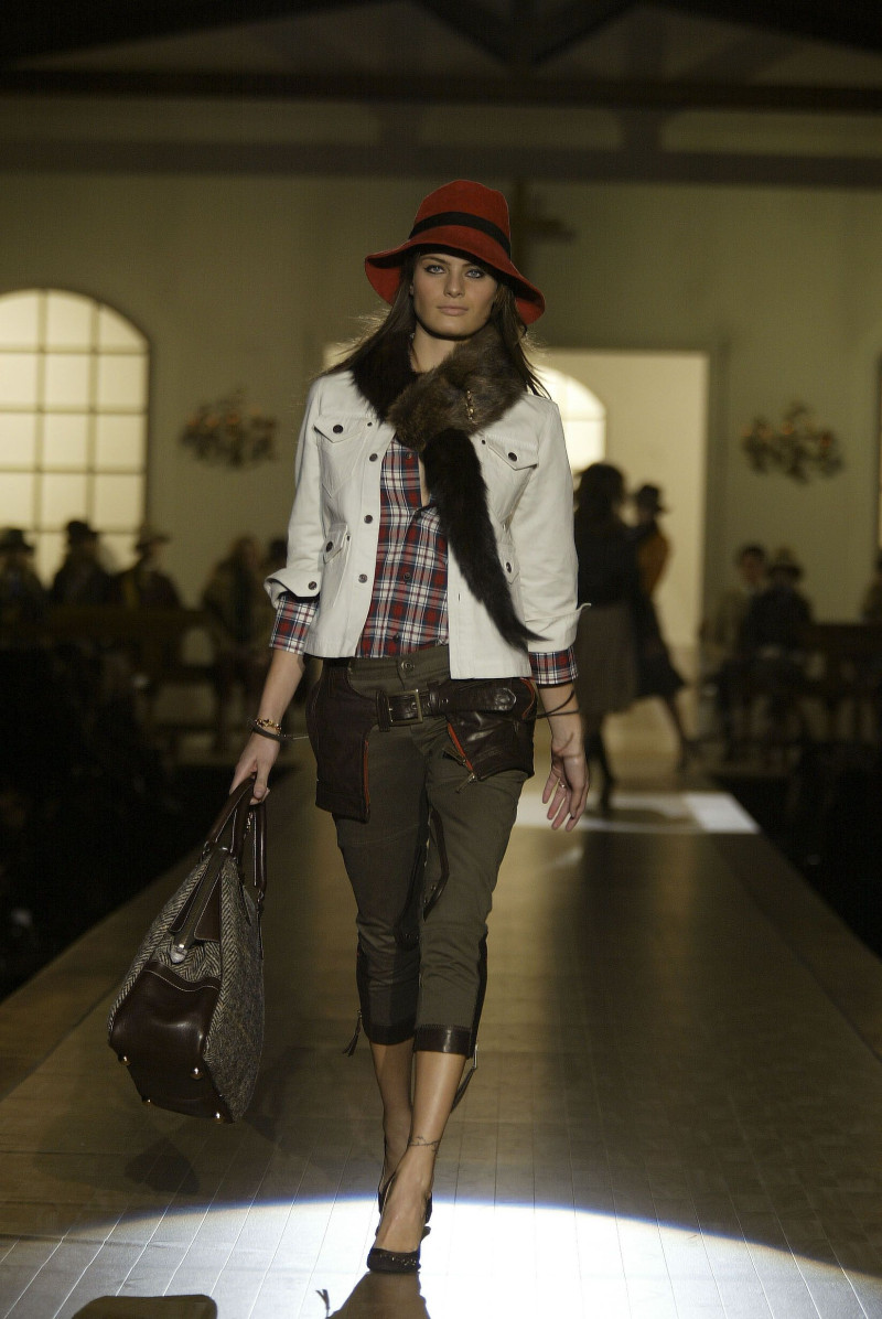 Isabeli Fontana featured in  the DSquared2 fashion show for Autumn/Winter 2005