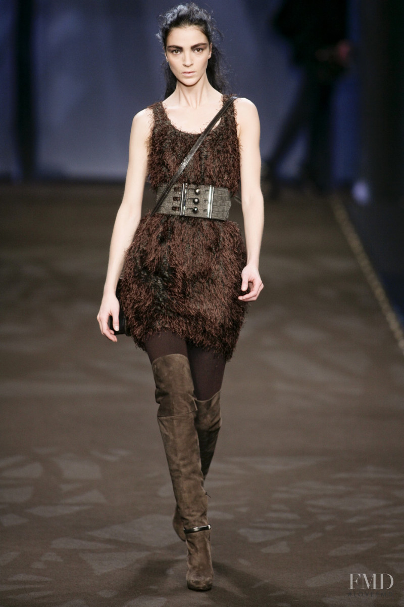Mariacarla Boscono featured in  the Fendi fashion show for Autumn/Winter 2008
