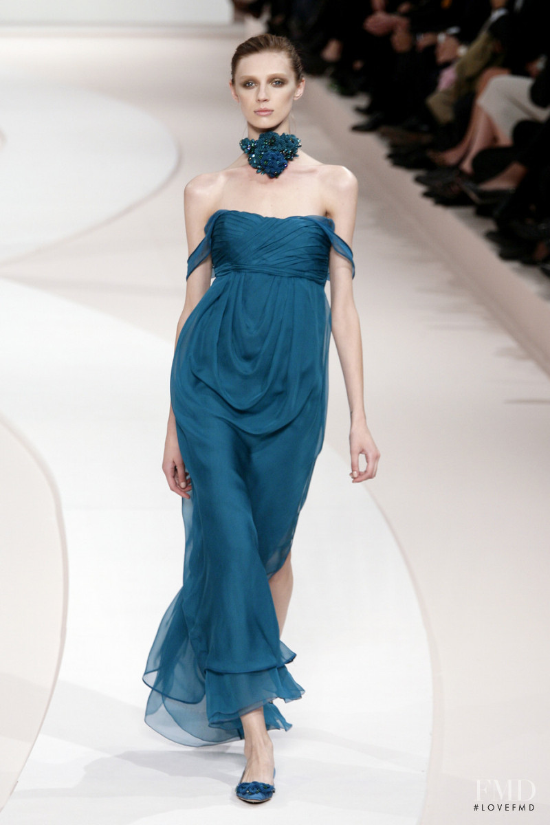 Olga Sherer featured in  the Valentino fashion show for Spring/Summer 2009