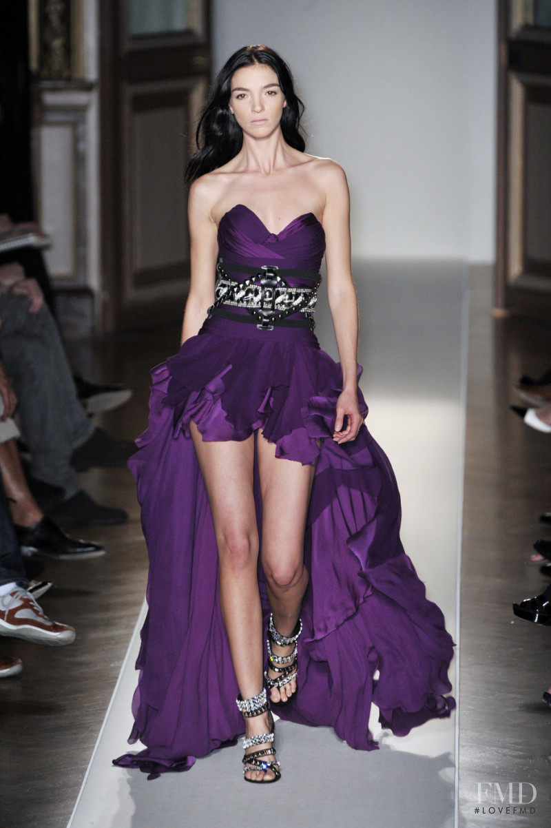 Mariacarla Boscono featured in  the Balmain fashion show for Spring/Summer 2009