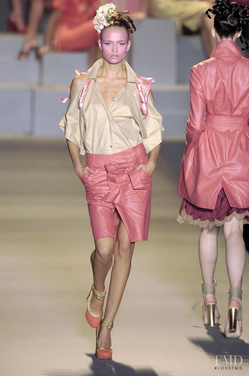 Natasha Poly featured in  the Viktor & Rolf fashion show for Spring/Summer 2005