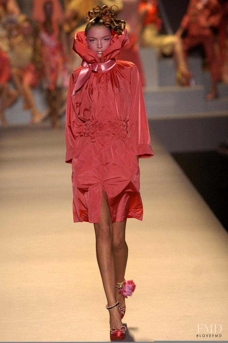 Mariacarla Boscono featured in  the Viktor & Rolf fashion show for Spring/Summer 2005