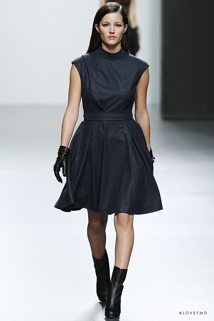 Javier Larrainzar fashion show for Autumn/Winter 2011