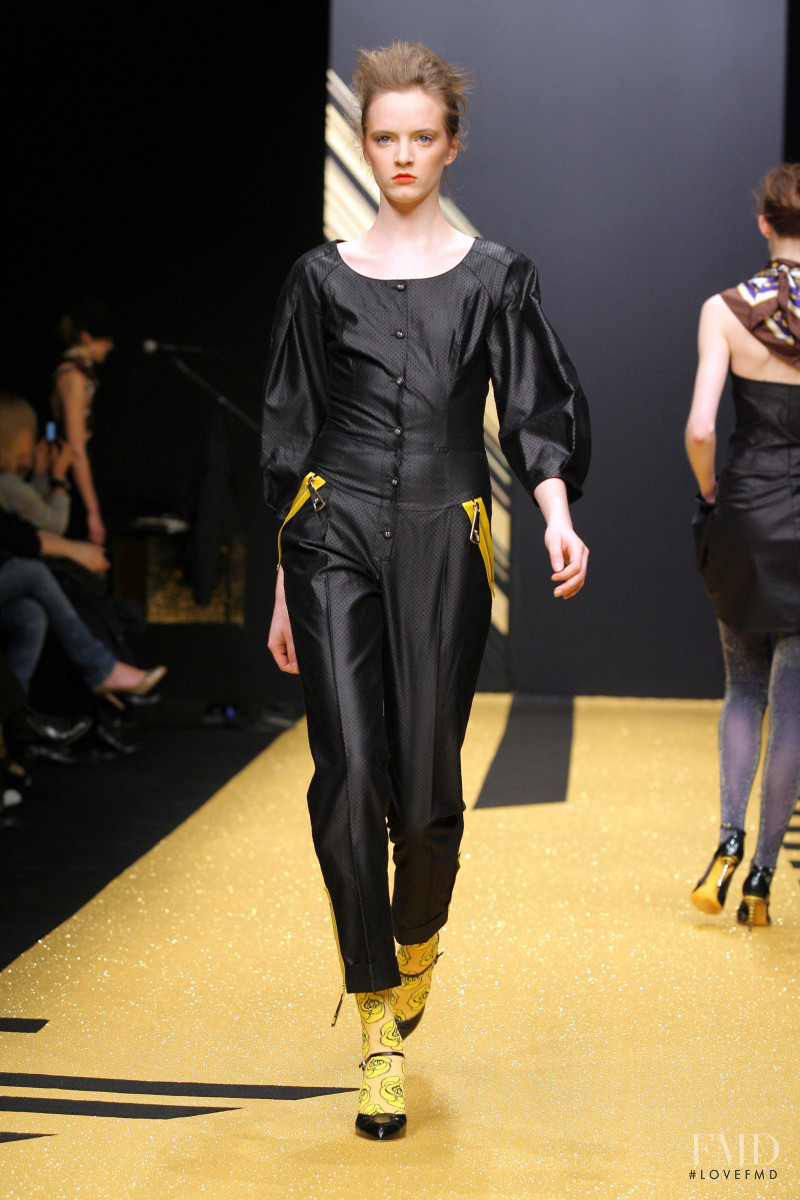 Daria Strokous featured in  the Gaspard Yurkievich fashion show for Autumn/Winter 2008