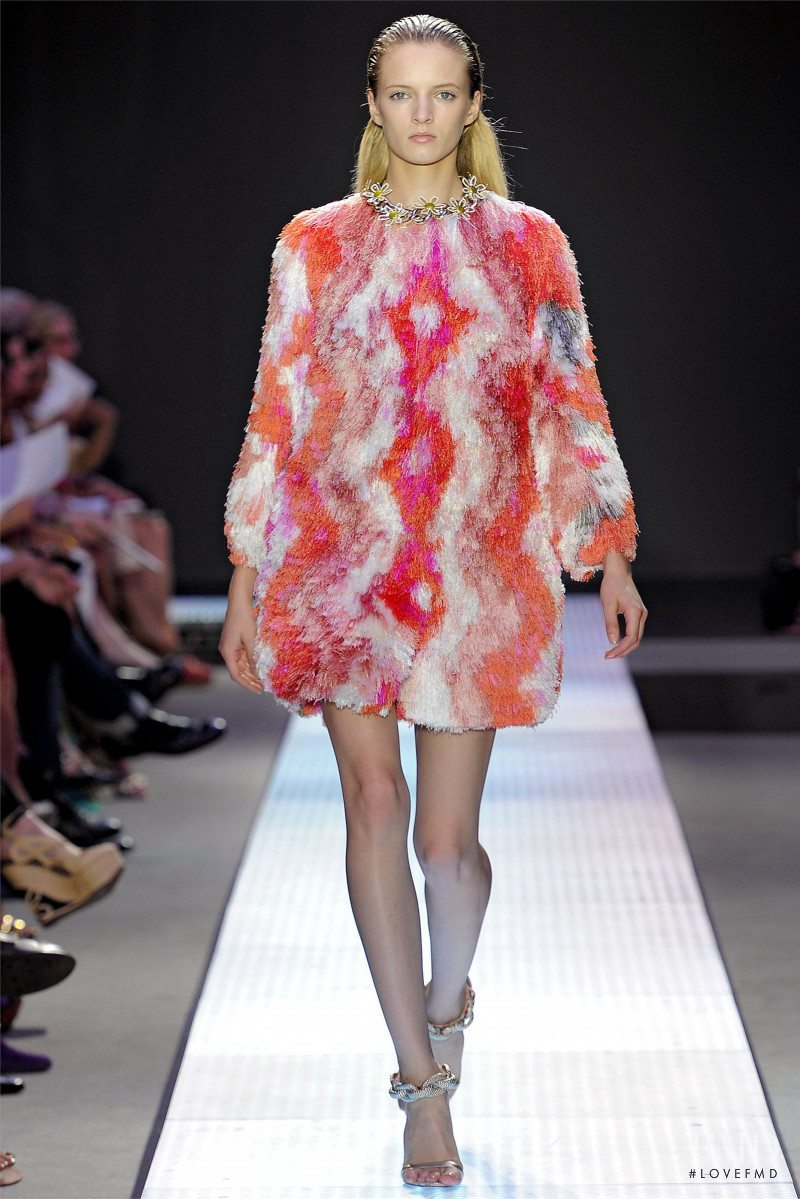 Daria Strokous featured in  the Giambattista Valli fashion show for Spring/Summer 2012