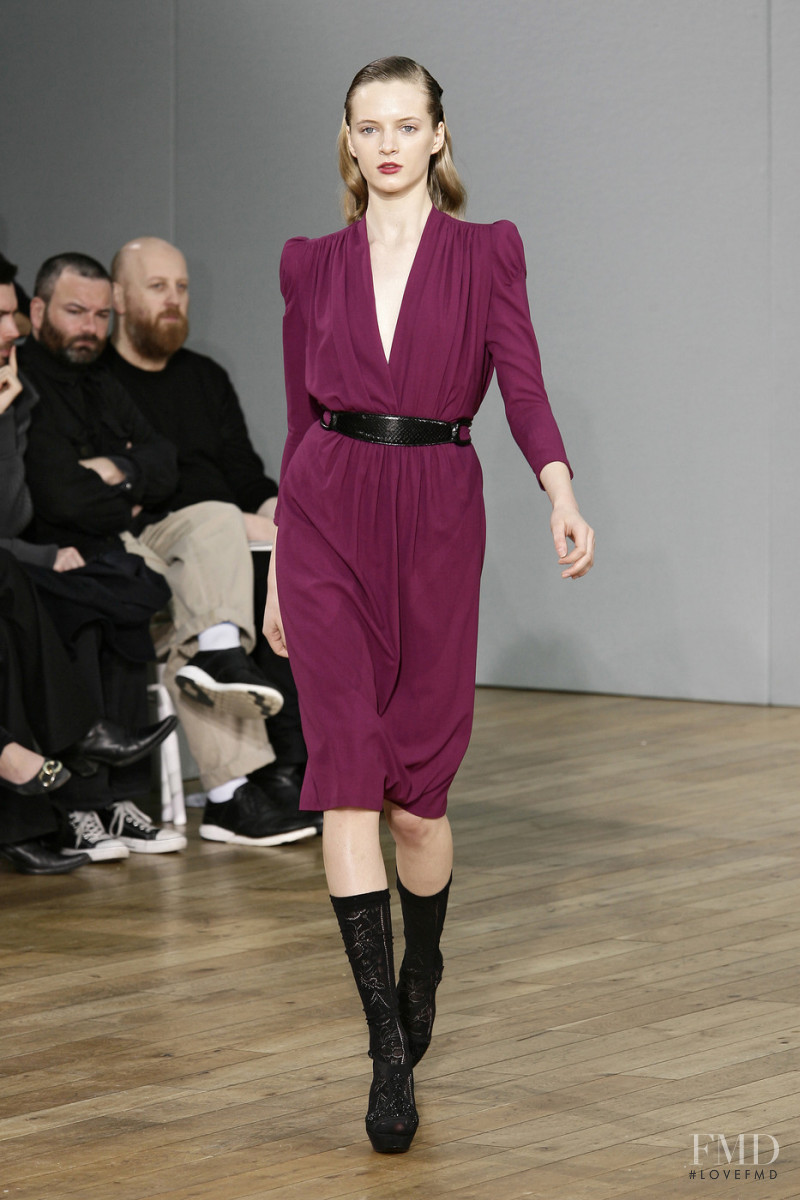 Daria Strokous featured in  the Nicole Farhi fashion show for Autumn/Winter 2009