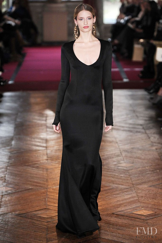 Linda Vojtova featured in  the Alexis Mabille fashion show for Spring/Summer 2009