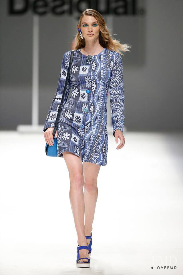 Irina Nikolaeva featured in  the Desigual fashion show for Spring/Summer 2016