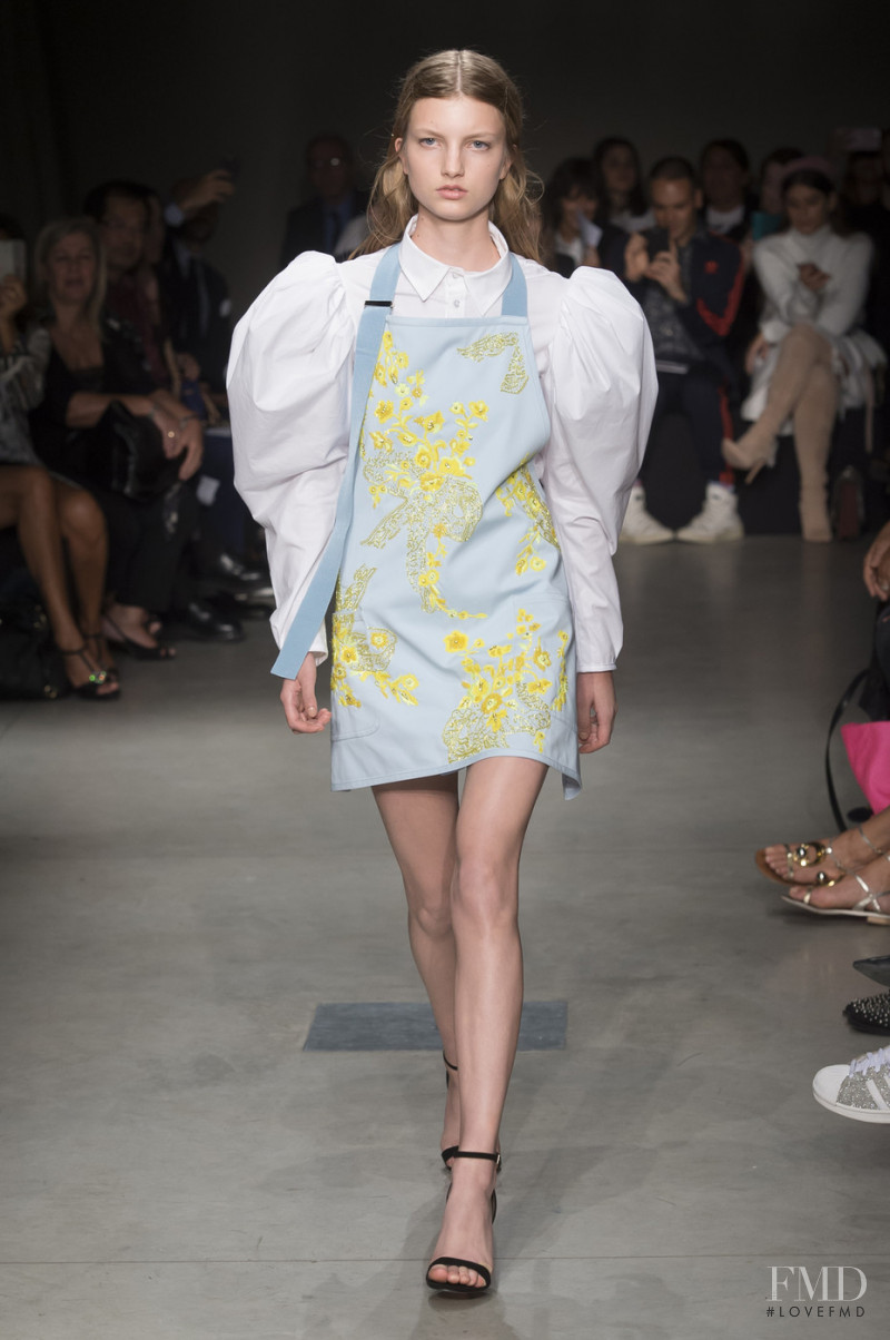 Kristin Soley Drab featured in  the BROGNANO fashion show for Spring/Summer 2018