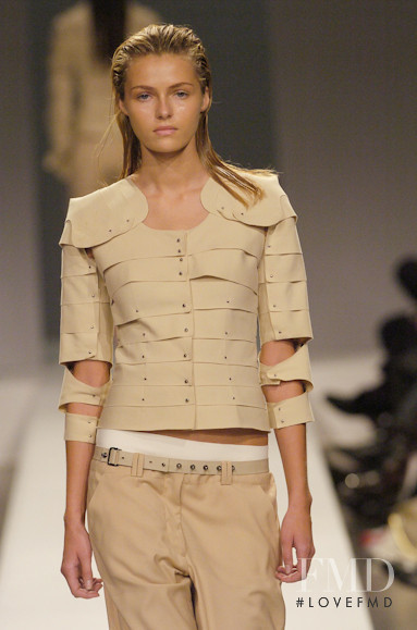 Valentina Zelyaeva featured in  the Gloria Coelho fashion show for Spring/Summer 2005