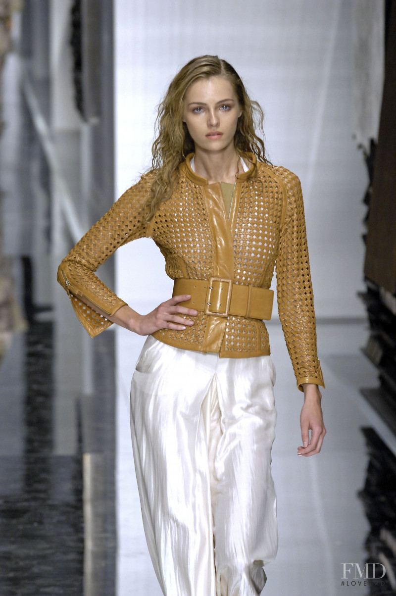 Valentina Zelyaeva featured in  the Gianfranco Ferré fashion show for Spring/Summer 2008