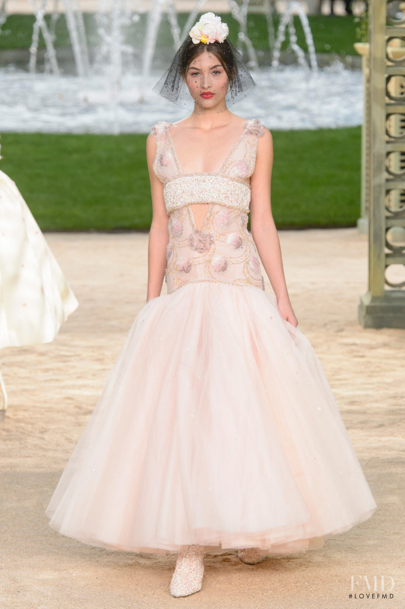 Grace Elizabeth featured in  the Chanel Haute Couture fashion show for Spring/Summer 2018