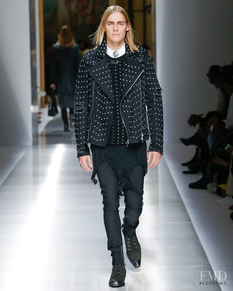 Ton Heukels featured in  the Balmain fashion show for Spring/Summer 2018