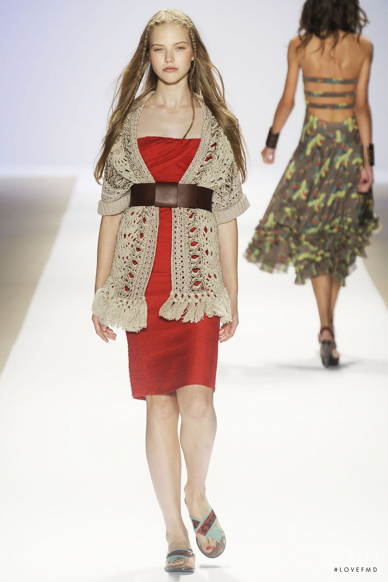 Sasha Luss featured in  the Nanette Lepore fashion show for Spring/Summer 2009